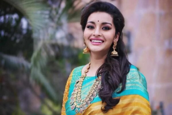 Renu Desai – Biography, Age, Height, Husband, Family, Net Worth, Career